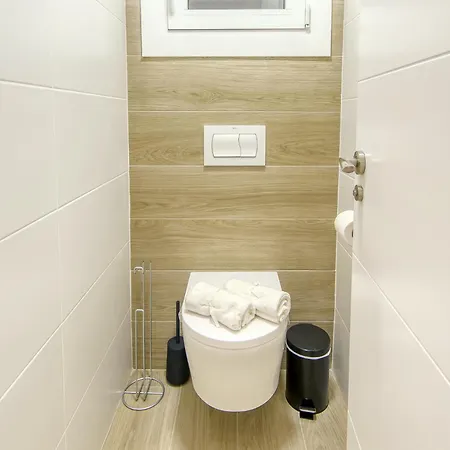 Monaco 1a Puerto - Barneda 公寓